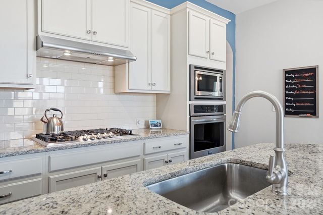 10046 Fox Trotter Lane, Midland, NC 28107