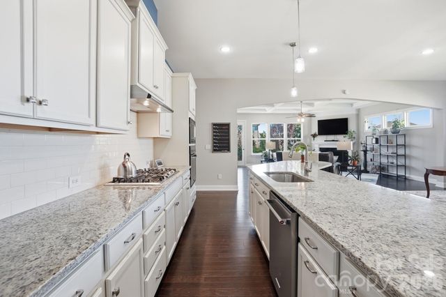 10046 Fox Trotter Lane, Midland, NC 28107