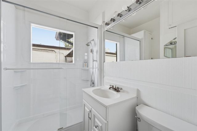 3211 Beauchamp Street, Houston, TX 77009