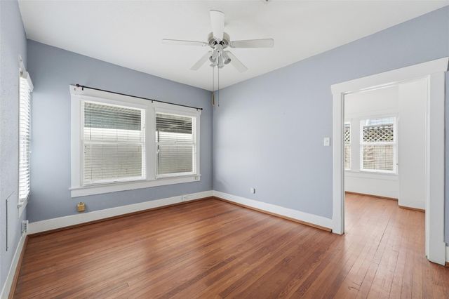 3211 Beauchamp Street, Houston, TX 77009