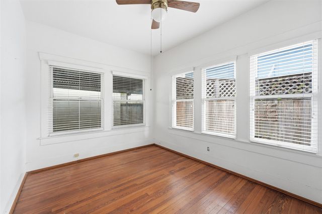 3211 Beauchamp Street, Houston, TX 77009