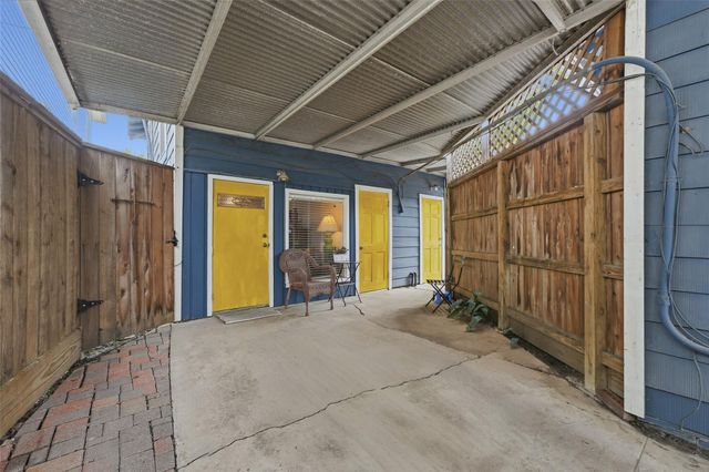 3211 Beauchamp Street, Houston, TX 77009