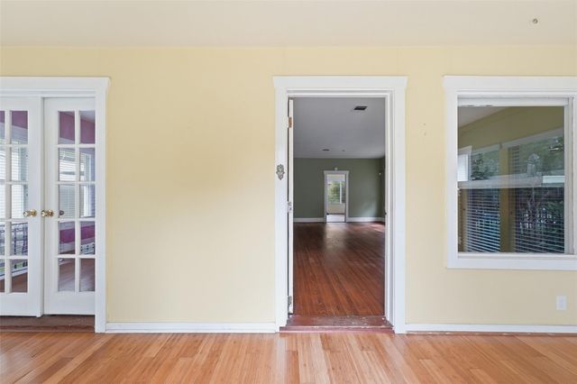 3211 Beauchamp Street, Houston, TX 77009