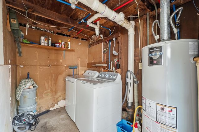 3211 Beauchamp Street, Houston, TX 77009
