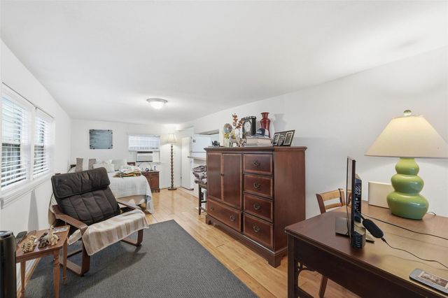 3211 Beauchamp Street, Houston, TX 77009