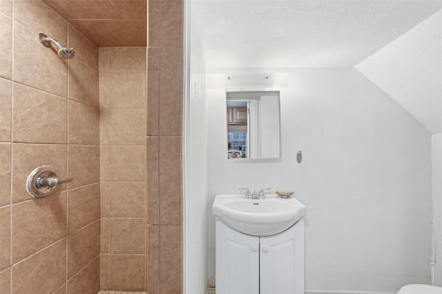 3211 Beauchamp Street, Houston, TX 77009