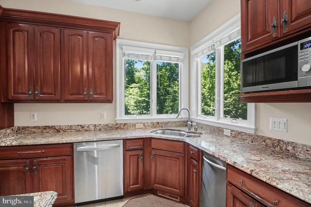 5985 SAINT CATHERINES LN, Lorton, VA 22079