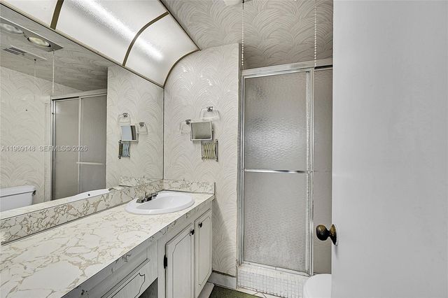 7960 N Sunrise Lakes Dr 311, Sunrise, FL 33322