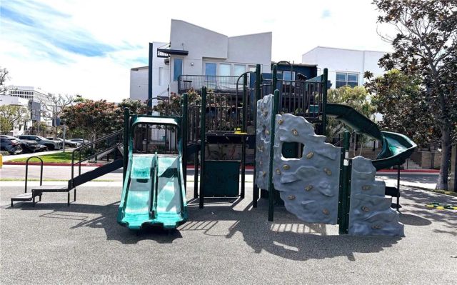 5510 W 149th Place 16, Hawthorne, CA 90250