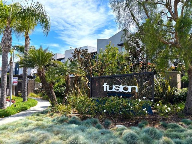 5510 W 149th Place 16, Hawthorne, CA 90250