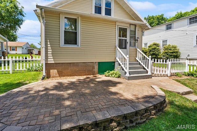 622 Morrison Avenue, Waterloo, IL 62298