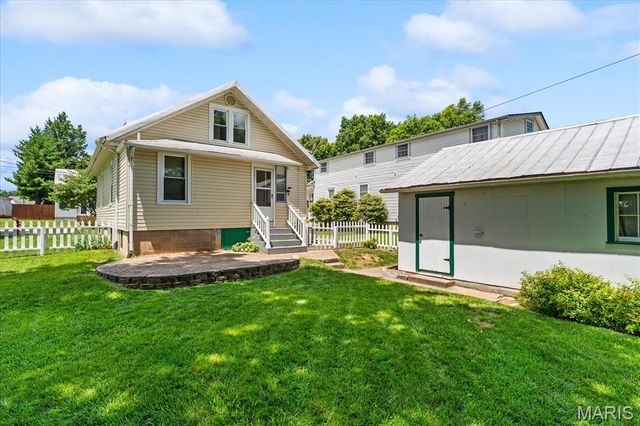 622 Morrison Avenue, Waterloo, IL 62298