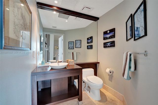 111 SE 8th Ave 1101, Fort Lauderdale, FL 33301