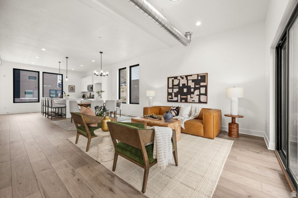 301 E ENDURANCE CIR, Draper, UT 84020