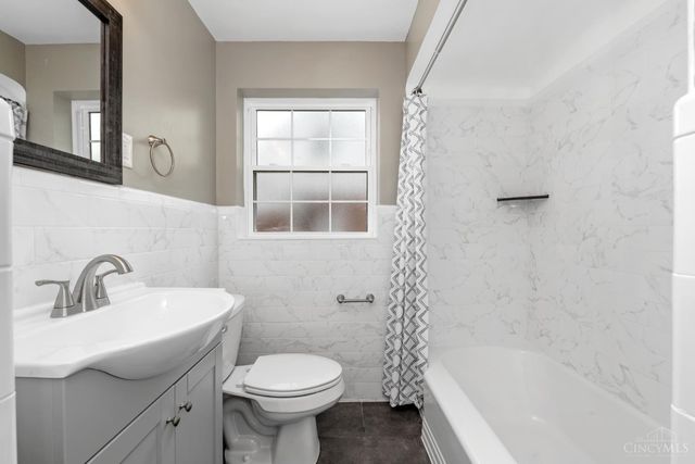 4106 Orchard Lane, Deer Park, OH 45236