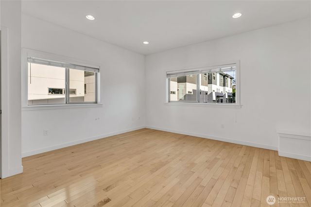 4206 S Greenbelt Station Drive, Seattle, WA 98118
