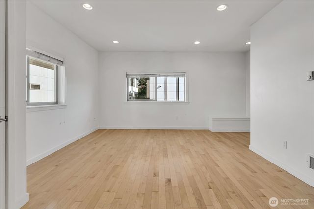 4206 S Greenbelt Station Drive, Seattle, WA 98118