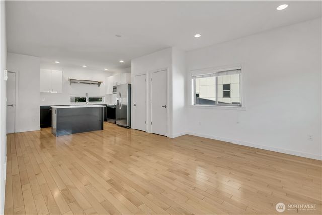 4206 S Greenbelt Station Drive, Seattle, WA 98118