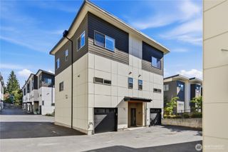 4206 S Greenbelt Station Drive, Seattle, WA 98118