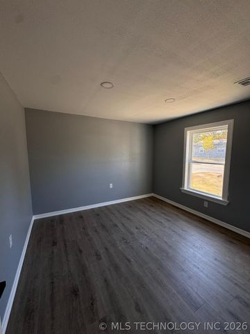 721 N Hudson Avenue, Tulsa, OK 74115