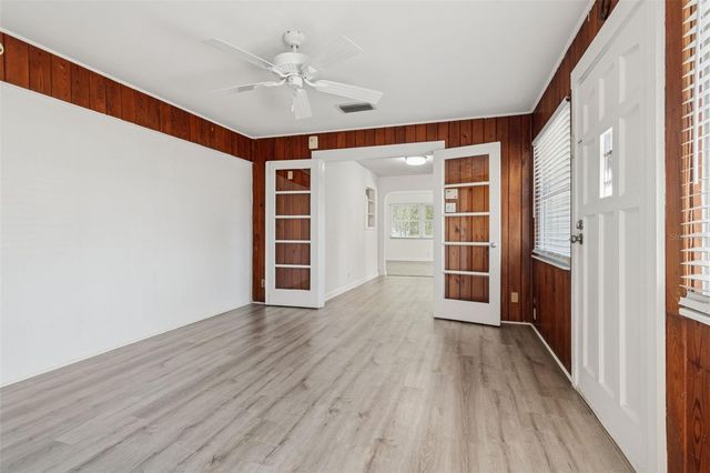 2900 49TH STREET N, St Petersburg, FL 33710