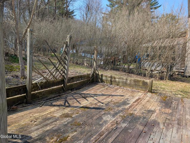 77 3rd Street, Gloversville, NY 12078