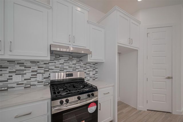 7307 W Knoll Street, Houston, TX 77028