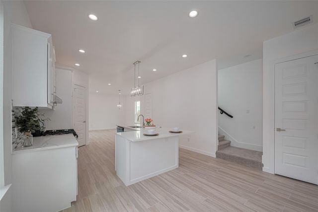 7307 W Knoll Street, Houston, TX 77028