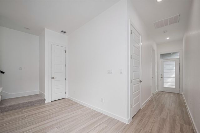 7307 W Knoll Street, Houston, TX 77028