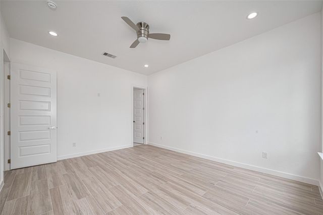 7307 W Knoll Street, Houston, TX 77028