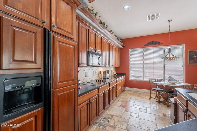 2160 E KENWOOD Street, Mesa, AZ 85213