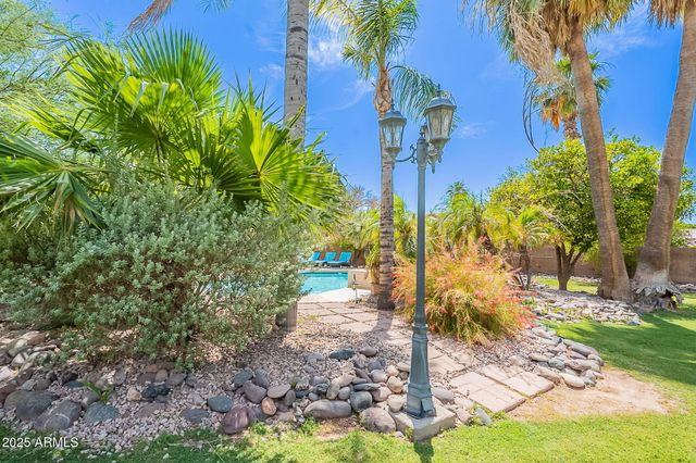 2160 E KENWOOD Street, Mesa, AZ 85213