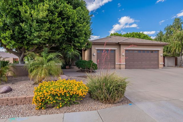 2160 E KENWOOD Street, Mesa, AZ 85213
