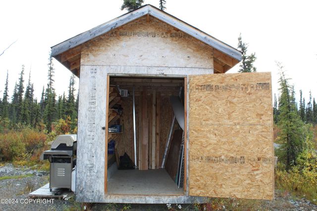 23534 E Moose Run Circle, Glennallen, AK 99588