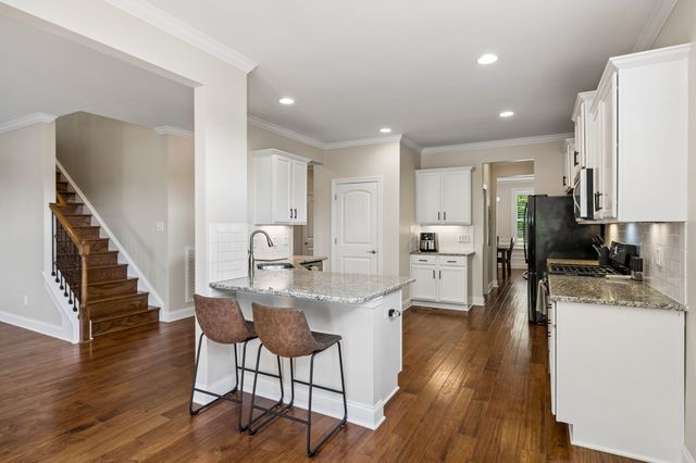 7107 Triple Crown Ln, Fairview, TN 37062