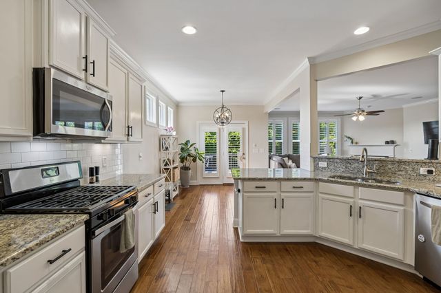 7107 Triple Crown Ln, Fairview, TN 37062
