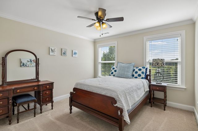 7107 Triple Crown Ln, Fairview, TN 37062