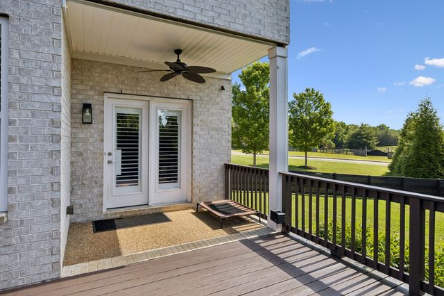 7107 Triple Crown Ln, Fairview, TN 37062