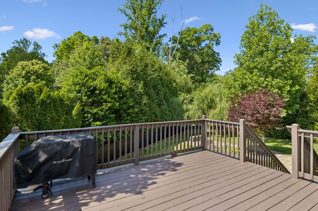 7107 Triple Crown Ln, Fairview, TN 37062