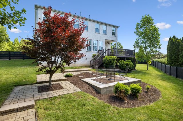 7107 Triple Crown Ln, Fairview, TN 37062