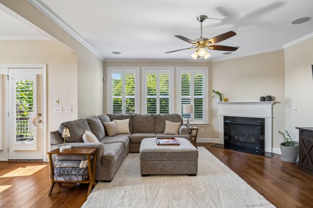 7107 Triple Crown Ln, Fairview, TN 37062
