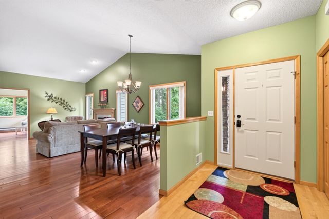 13250 39th Avenue N, Plymouth, MN 55441
