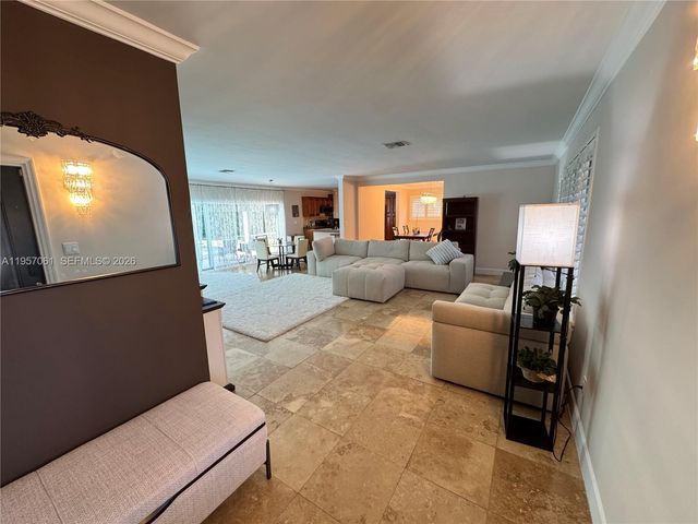 13451 SW 74th Ave 13451, Pinecrest, FL 33156