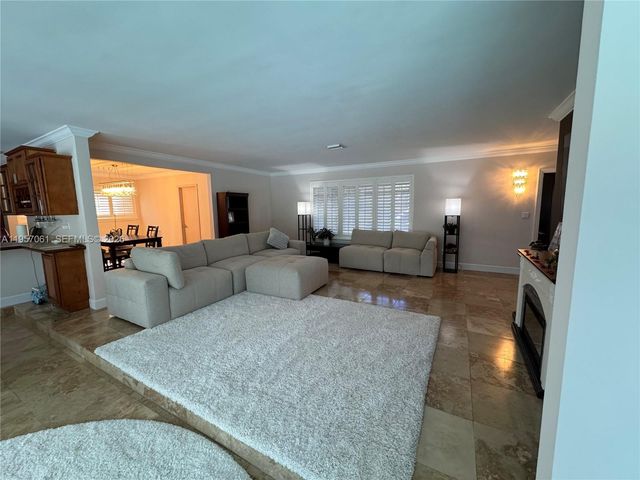 13451 SW 74th Ave 13451, Pinecrest, FL 33156