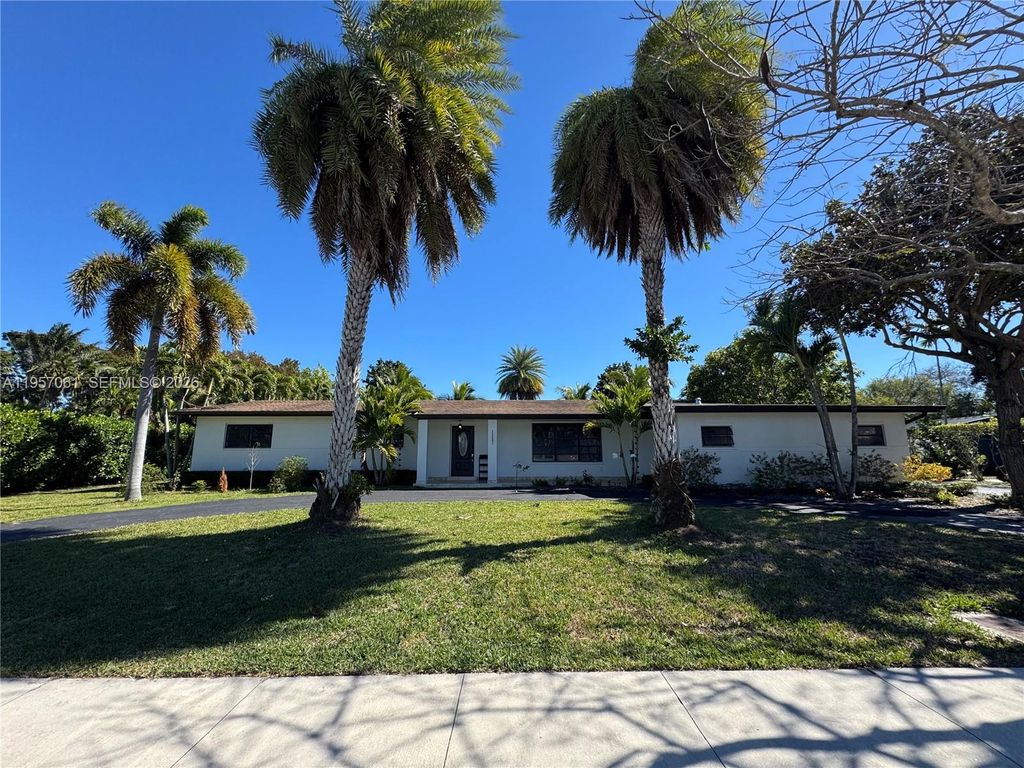 13451 SW 74th Ave 13451, Pinecrest, FL 33156