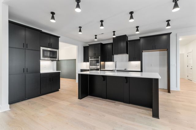 120 Denton Ct, Clarksville, TN 37043