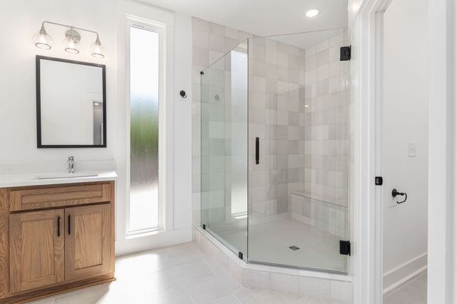 120 Denton Ct, Clarksville, TN 37043