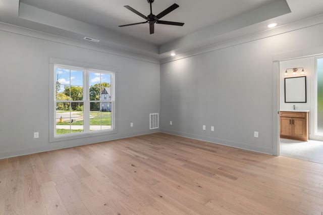 120 Denton Ct, Clarksville, TN 37043