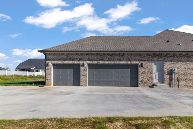 120 Denton Ct, Clarksville, TN 37043