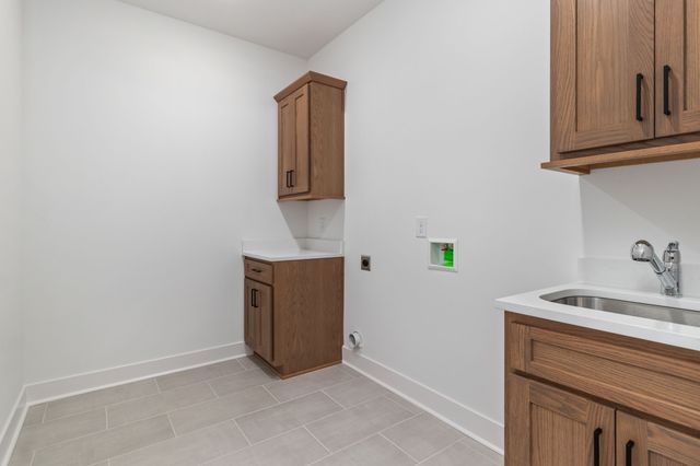 120 Denton Ct, Clarksville, TN 37043